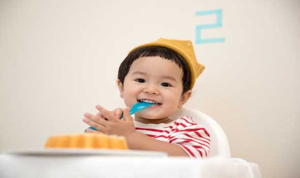 لايف ستايلأطعمة هامة تساعد طفلك على التسنين وتجاوز آلامه