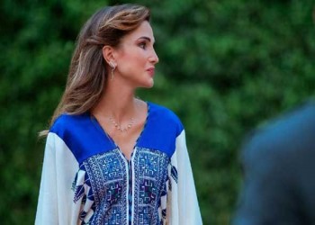 لايف ستايلتألقي بإطلالة رمضانية فريدة على طريقة الملكة رانيا