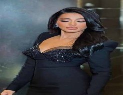 لايف ستايلرحمة رياض تتألق بفستان مخملي أسود بقصة الحورية وتعيد إحياء أناقتها المذهلة
