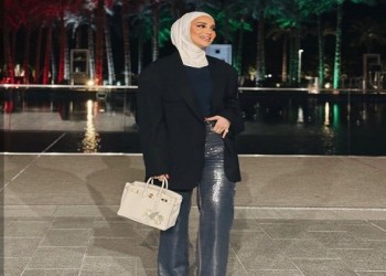 لايف ستايل15 إطلالة عصرية للمرأة الأربعينية من عروض ربيع وصيف 2025