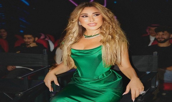 لايف ستايلالحرير يتصدر صيحات صيف 2025 ونجمات الموضة يتألقن بإطلالات ناعمة