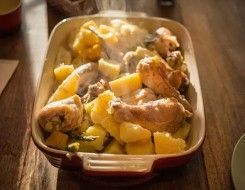 لايف ستايلصينية البطاطس بالدجاج والكريمة بالفرن